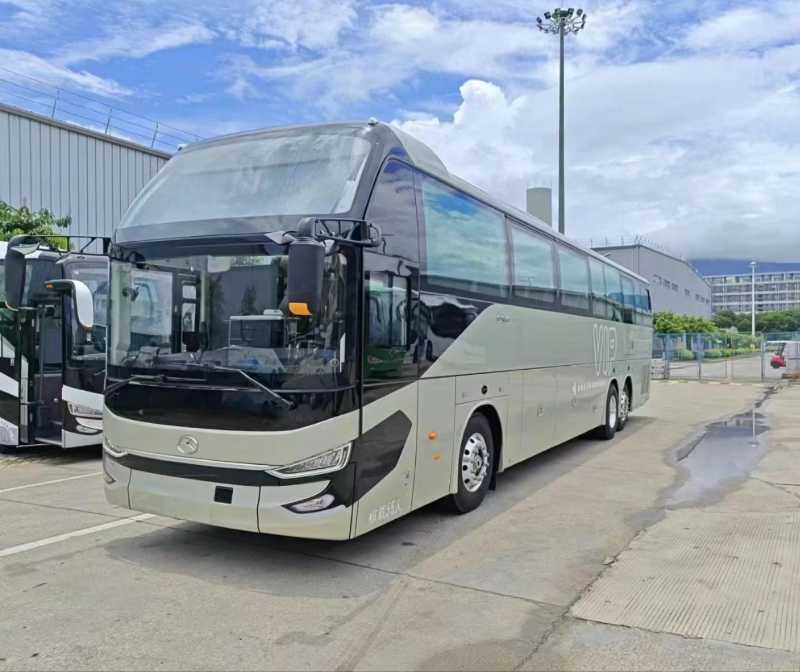 準(zhǔn)新東北配56座后吊輪大金龍6135客車