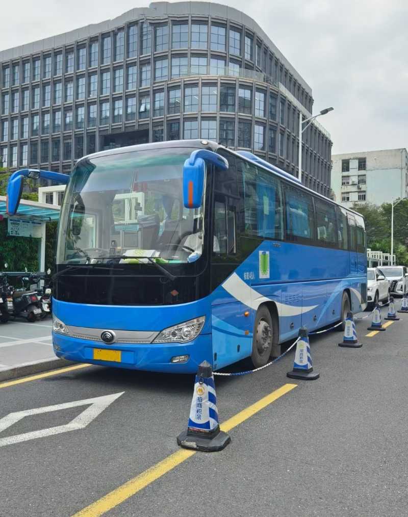 2020年10月 多臺(tái)國(guó)六48座天然氣LNG宇通6119氣囊中門旅游車