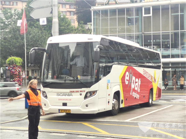 巴黎殘奧會開賽! 蘇州金龍海格高端客車暢行歐洲