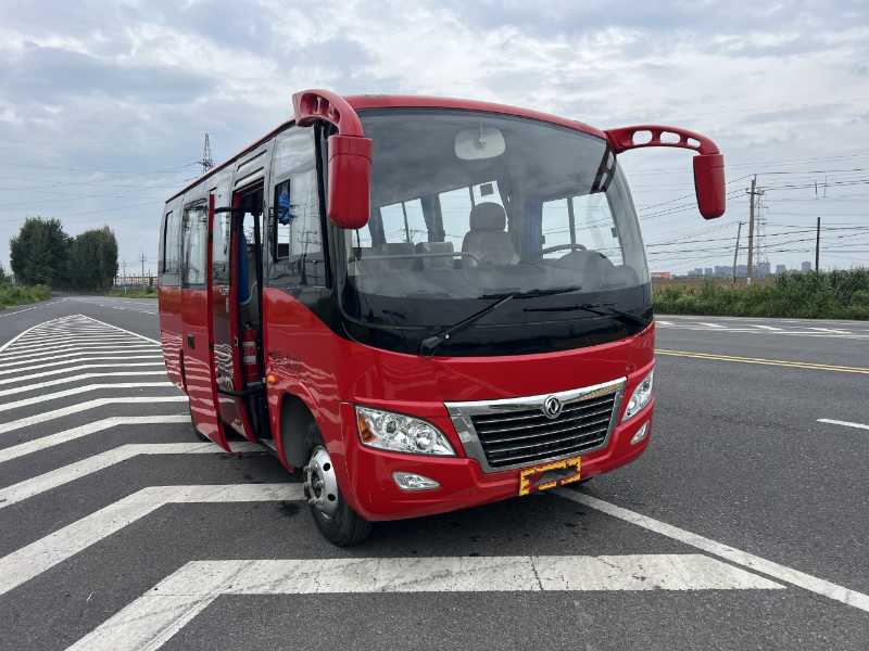 2021年3月 東北現(xiàn)車國六中型19座有公告東風天翼 