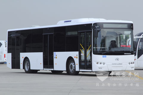 大金龍三開門、低地板公交車XMQ6120AGD5外觀