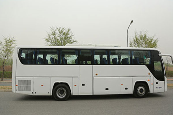 福田歐輝BJ6108U7MHB-1客車（柴油國五24-47座）