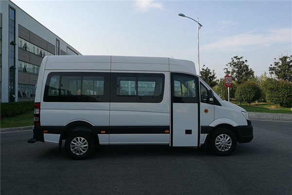 亞星YBL6610GBEV公交車（純電動10-16座）