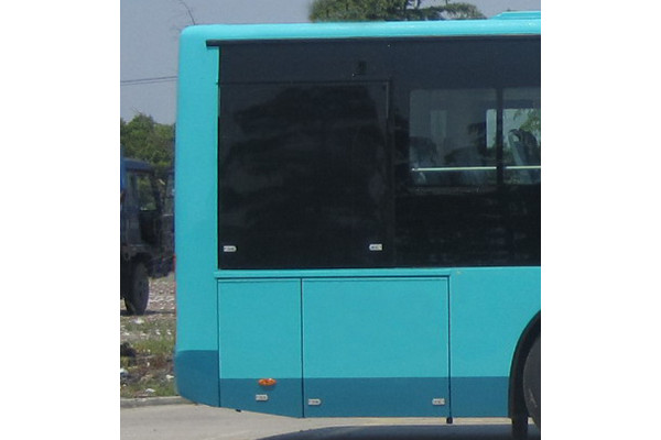 金旅XML6125JHEVG5C1公交車（柴油/電混動(dòng)國(guó)五10-40座）