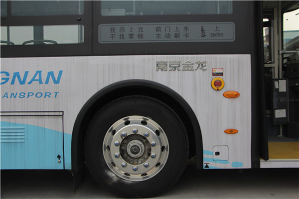 南京金龍NJL6129BEV20公交車（純電動24-36座）