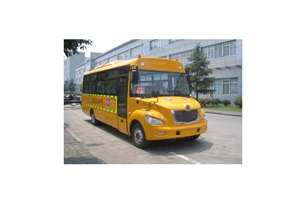 申龍SLK6800ZCD5中小學(xué)生專用校車（柴油國五24-30座）