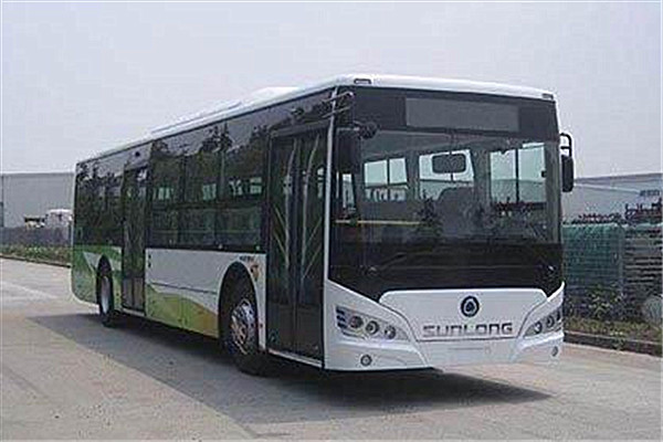 申龍SLK6819UEBEVJ7公交車（純電動(dòng)16-29座）