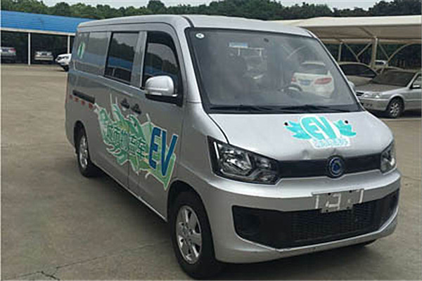 申龍SLK5021XXYE0BEV01廂式運(yùn)輸車(chē)（純電動(dòng)2座）