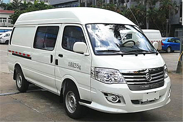 金旅XML5036XXY16廂式運(yùn)輸車(chē)（汽油國(guó)六2-5座）