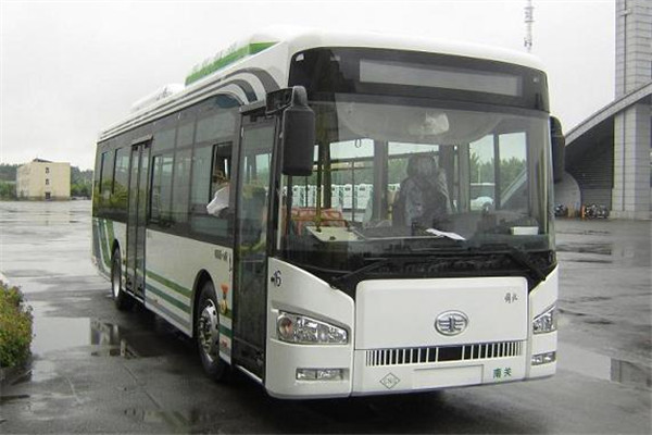 一汽CA6101URN24公交車（天然氣國(guó)五27-37座）